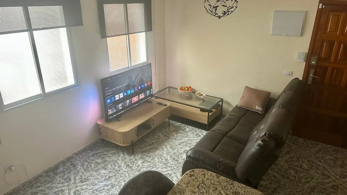 Cozy Apartment In Las Palmas 4D